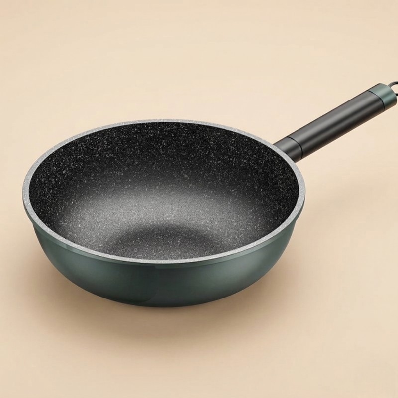 Le Nakimi groene inductiewok keramische coating in close-up detail