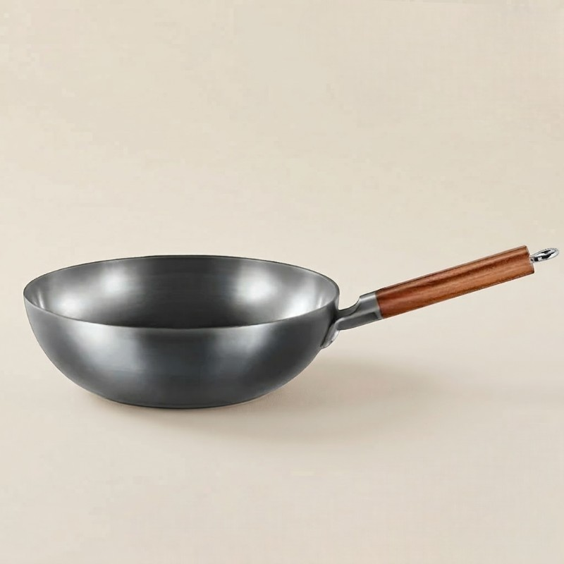 Le Rinaki smeedijzeren wok inductie vooraanzicht robuust en duurzaam