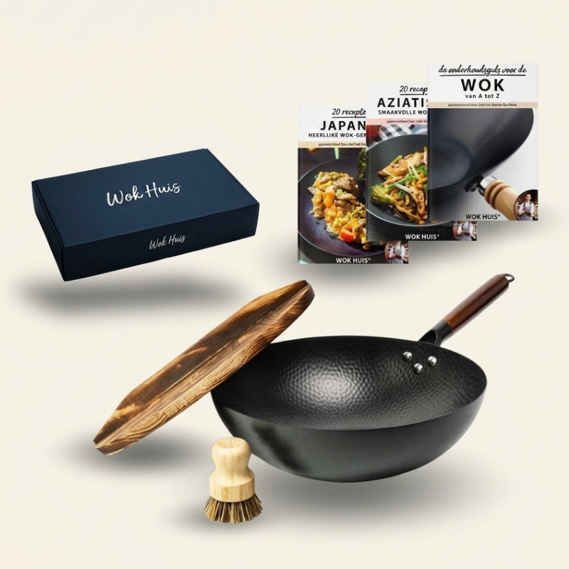Le Tomeki gietijzeren wok set compleet starters vooraanzicht