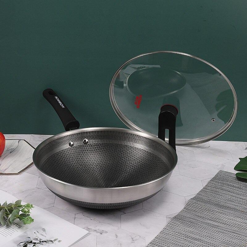 Le Akagi rvs wok met deksel 32 cm bovenaanzicht binnenkant