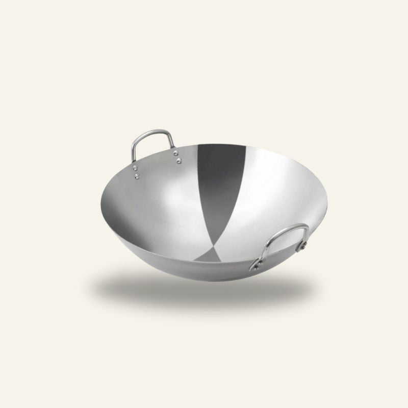 Le Hotaka rvs wok 30 cm twee handgrepen vooraanzicht totaaloverzicht