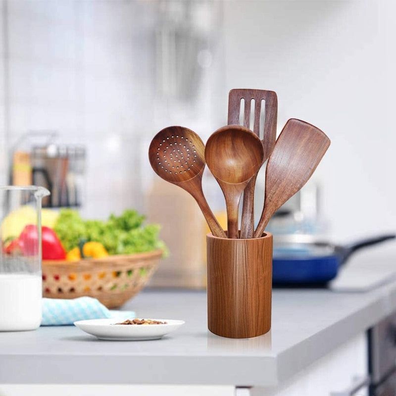 Le Hirana houten wok keukengerei set – detail houtnerf handvatten