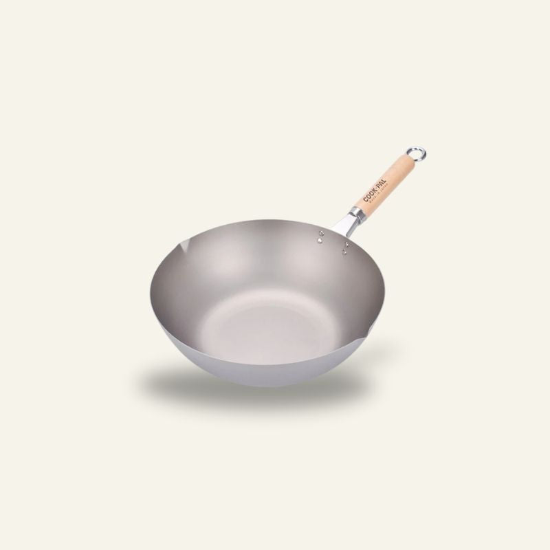 Le Pokao koolstofstaal vlakke bodem wokpan vooraanzicht