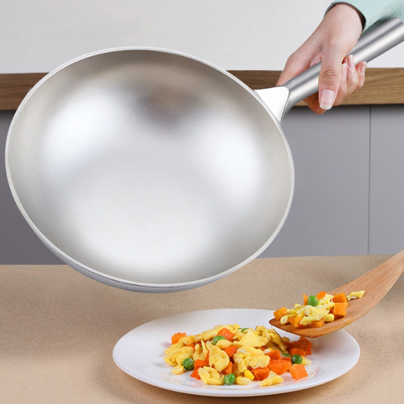 Le Paroka lichte rvs wok zijaanzicht met afgeronde bodem